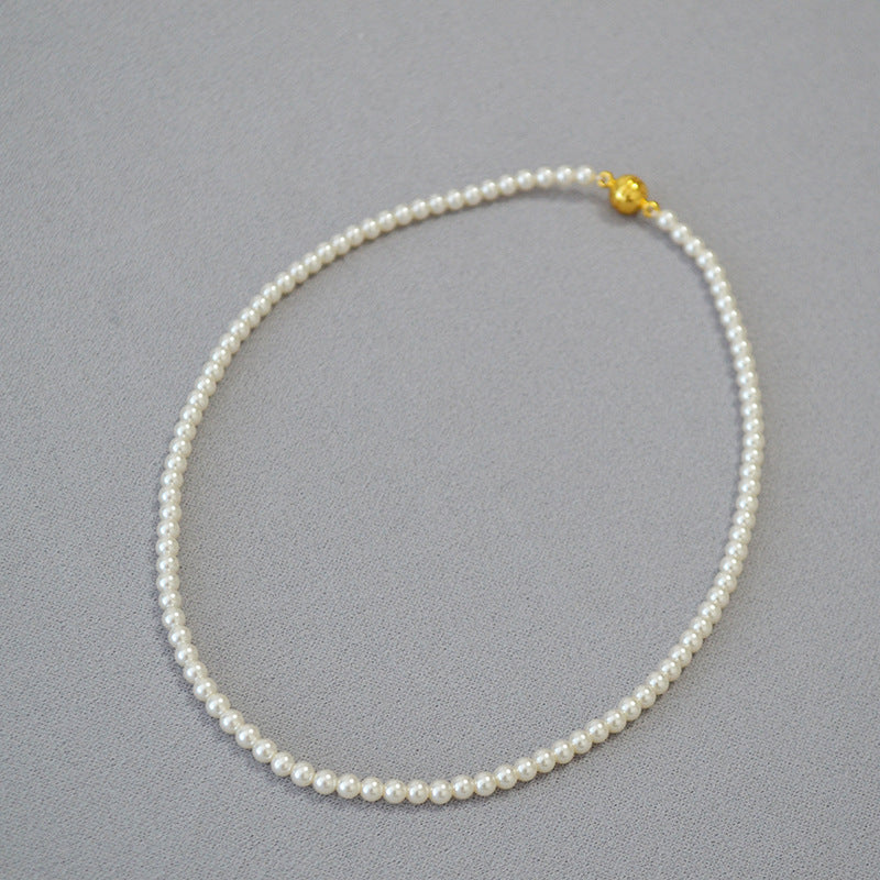 Classic Pearl Necklace with Timeless Appeal