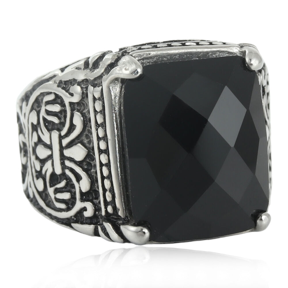 Classic Ring with Timeless Appeal