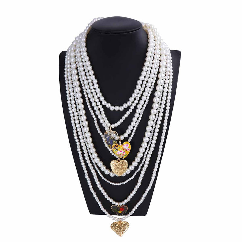 Classic Pearl Necklace with Timeless Appeal