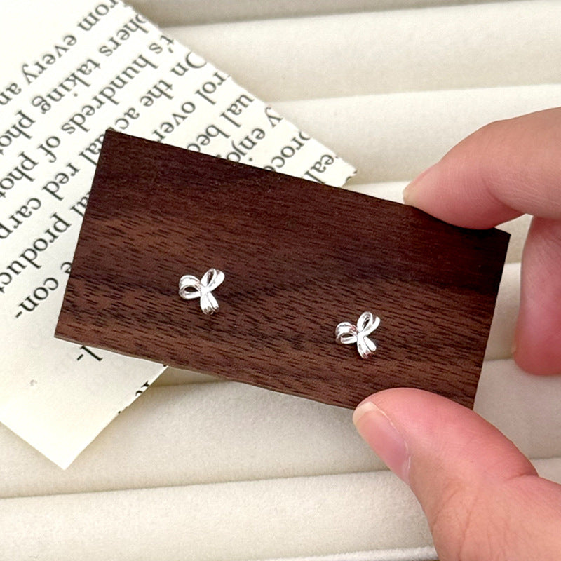 Charming Piece for Any Occasion