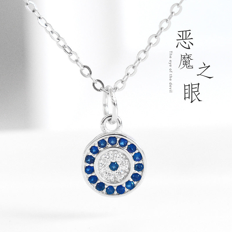 Beautiful Gold Necklace with Unique Style