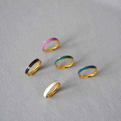 Classic Gold Ring with Timeless Appeal