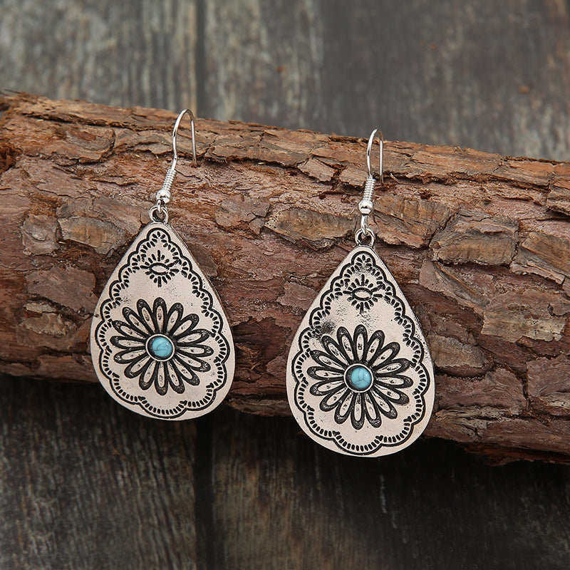 Classic Earring with Timeless Appeal