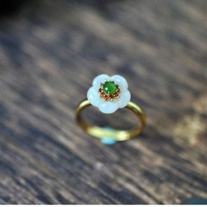 Beautiful Gold Ring with Unique Style