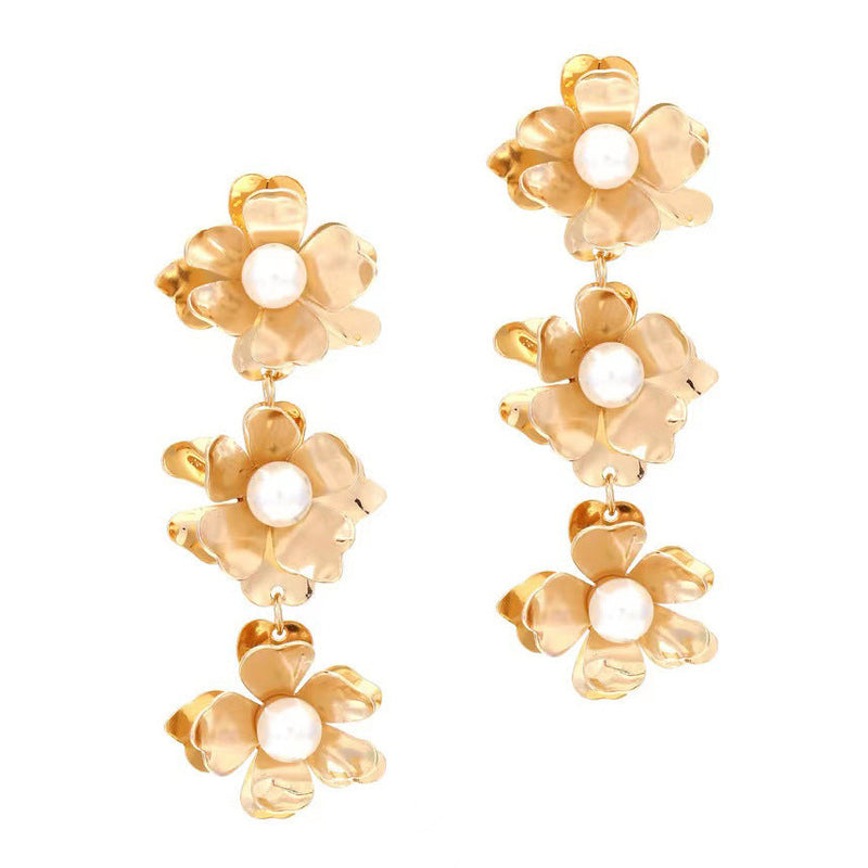 Classic Pearl Earring with Timeless Appeal