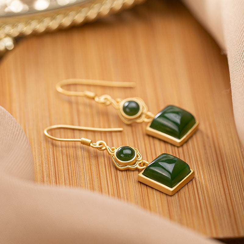 Beautiful Gold Earring with Unique Style