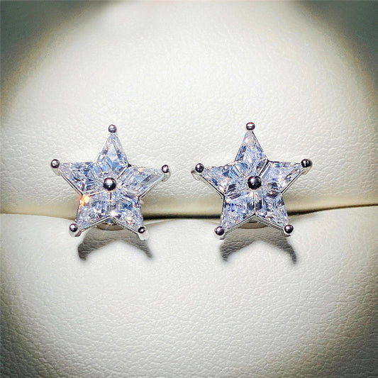 Charming Earring for Any Occasion