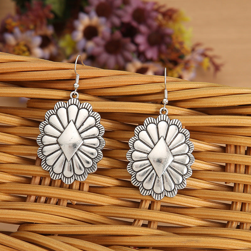 Classic Earring with Timeless Appeal
