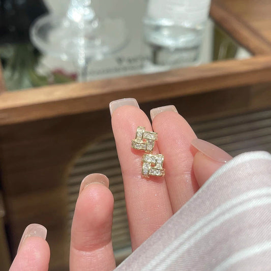 Elegant Earring for Every Occasion
