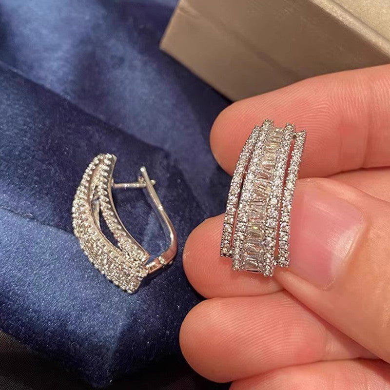 Elegant Earring for Every Occasion