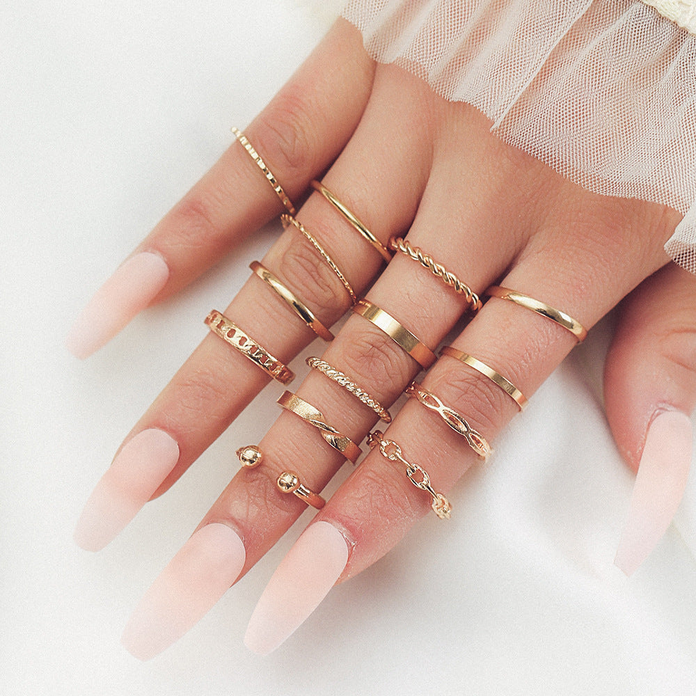 Beautiful Gold Set with Unique Style