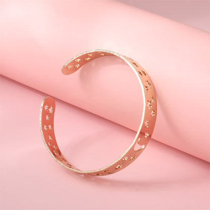 Stunning Gold Bracelet for Daily Wear