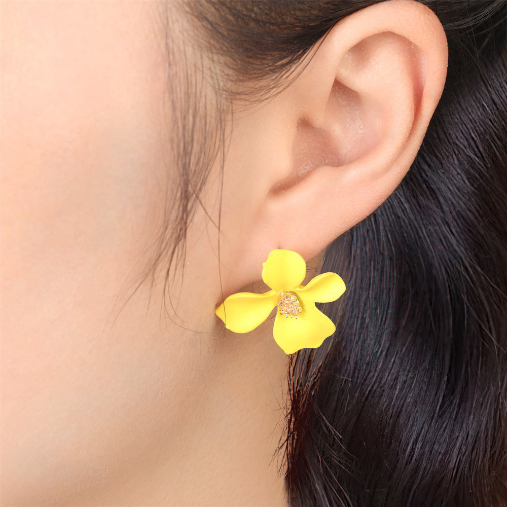 Charming Pearl Earring for Any Occasion