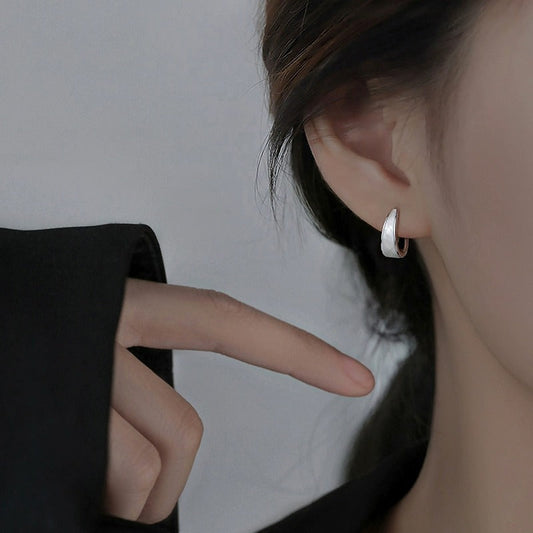 Classic Earring with Timeless Appeal