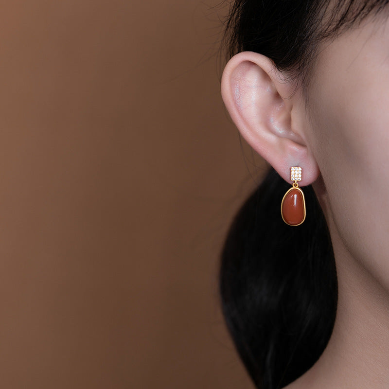 Beautiful Gold Earring with Unique Style