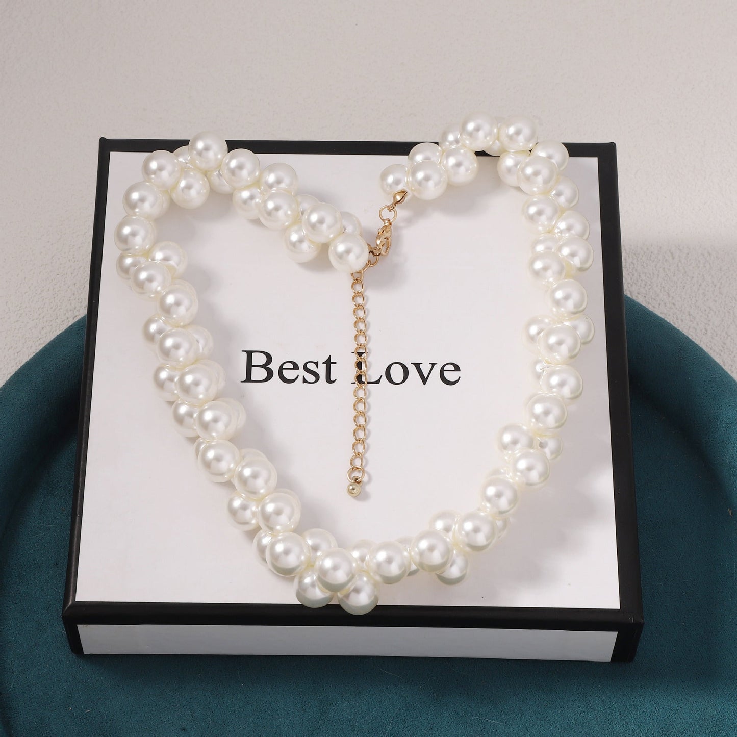 Vintage Handmade Pearl Necklace