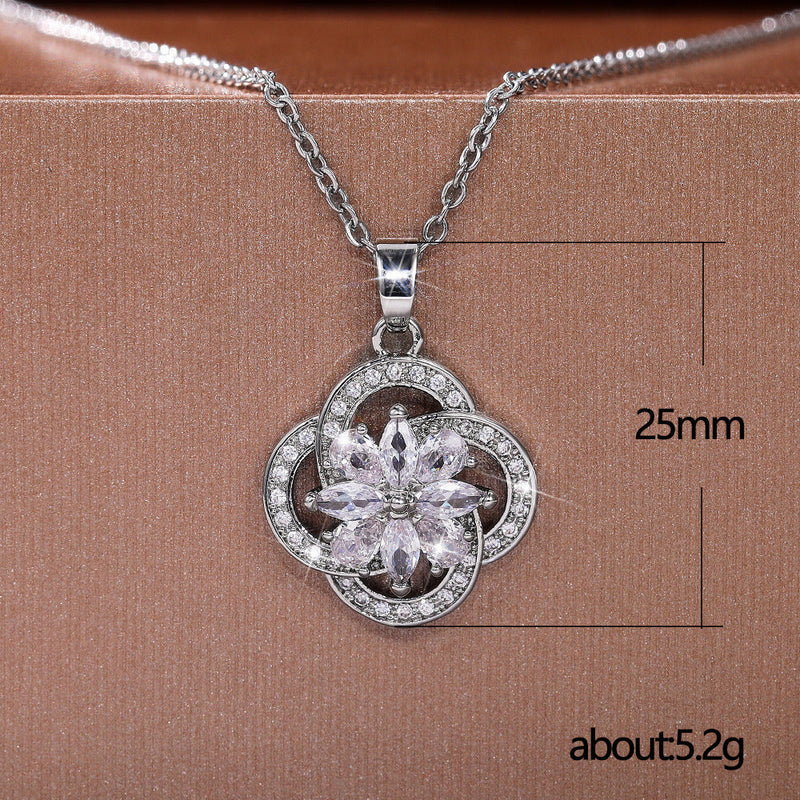 Beautiful Gold Necklace with Unique Style