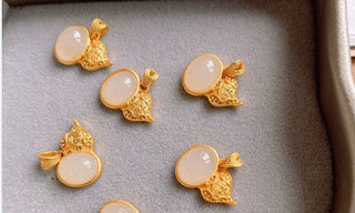 Elegant Gold Pendant for Every Occasion