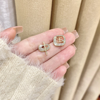 Beautiful Earring with Unique Style