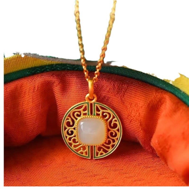 Stunning Silver Necklace for Daily Wear