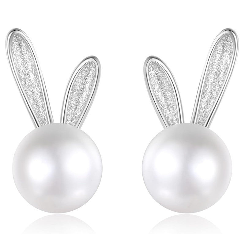 Beautiful Pearl Earring with Unique Style