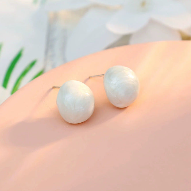 Charming Pearl Earring for Any Occasion