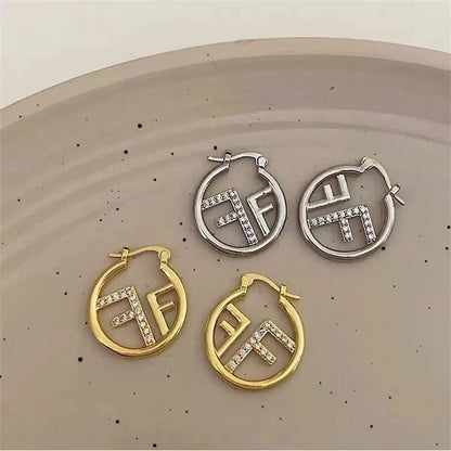 Charming Earring for Any Occasion