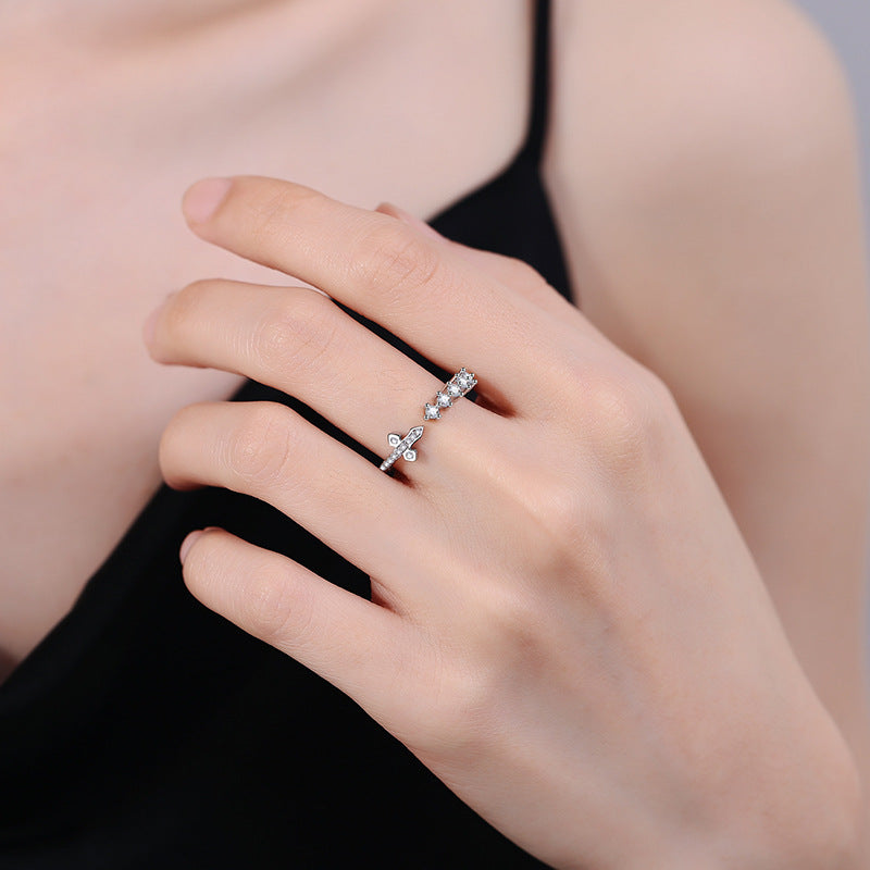 Romantic Gold Ring for Special Moments