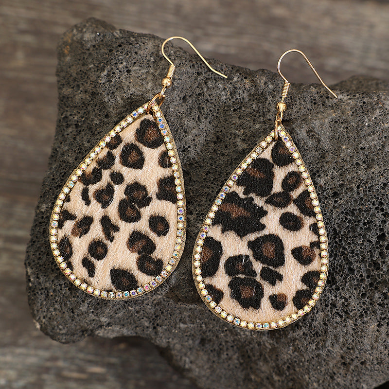 Charming Earring for Any Occasion
