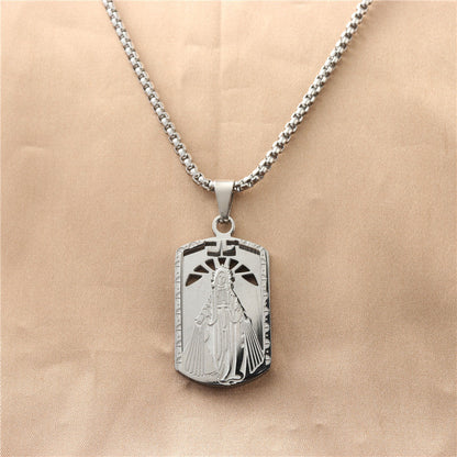 Charming Pendant for Any Occasion