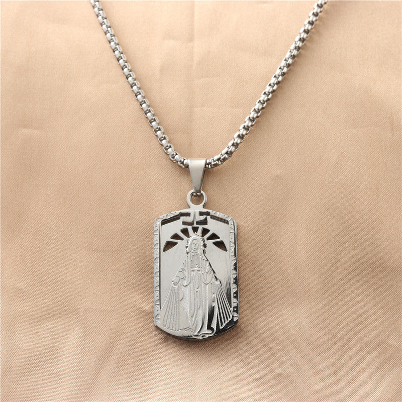Charming Pendant for Any Occasion