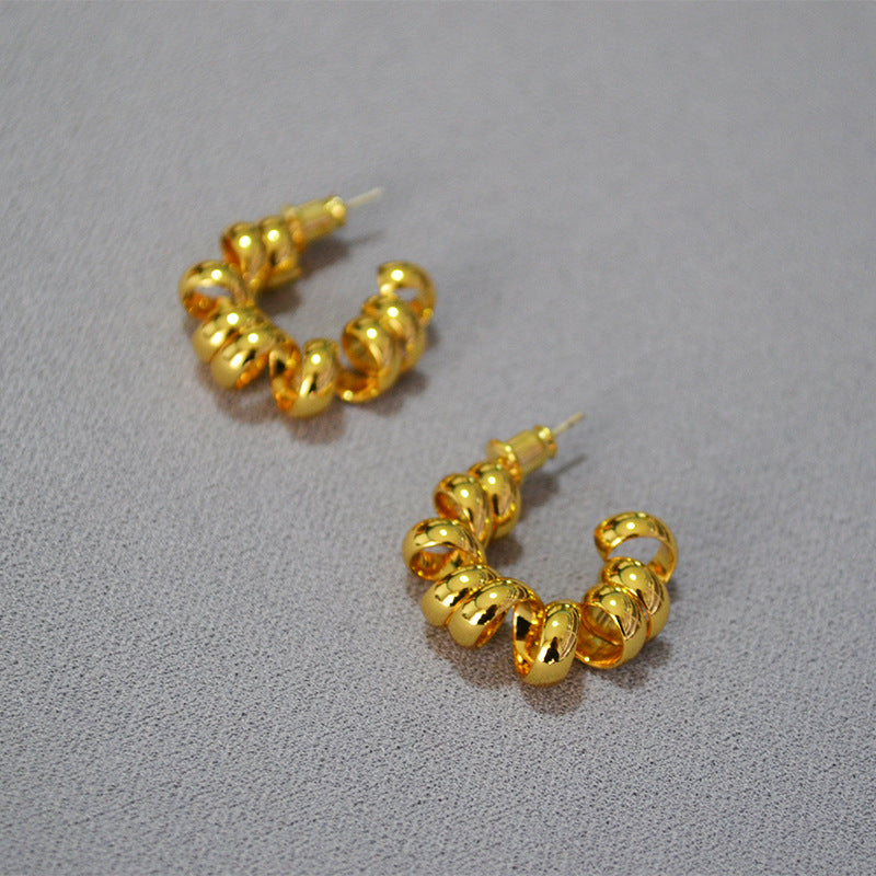 Beautiful Gold Earring with Unique Style