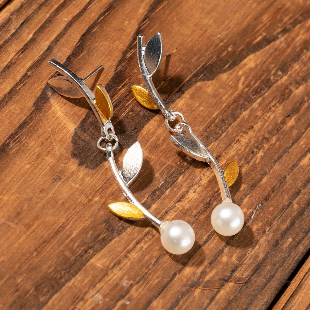 Elegant Silver Earring for Every Occasion