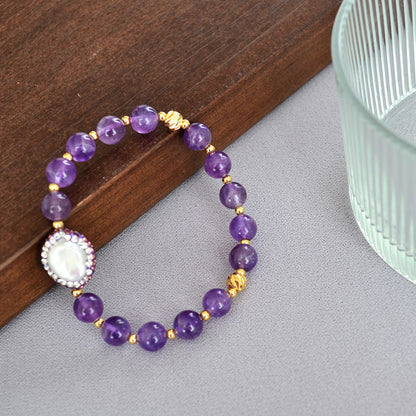 Classic Pearl Necklace with Timeless Appeal