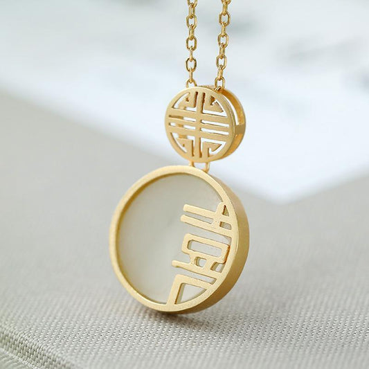 Charming Silver Necklace for Any Occasion
