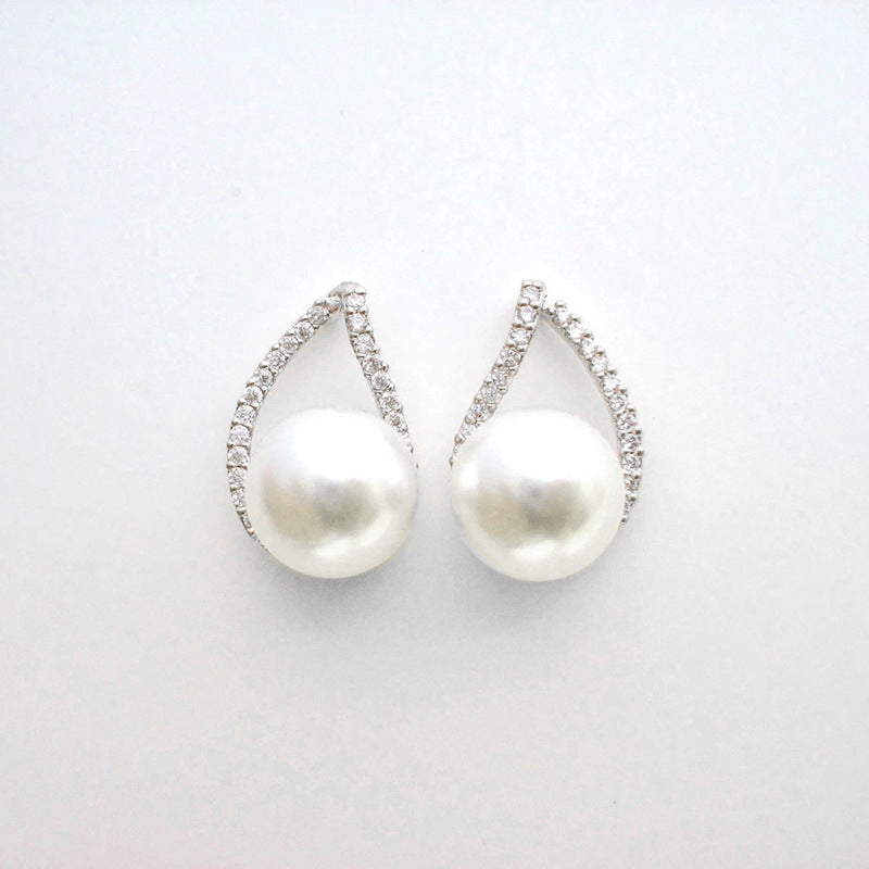 Delicate Artisan Pearl Earring