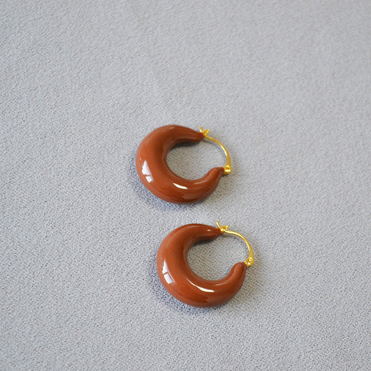 Romantic Gold Earring for Special Moments