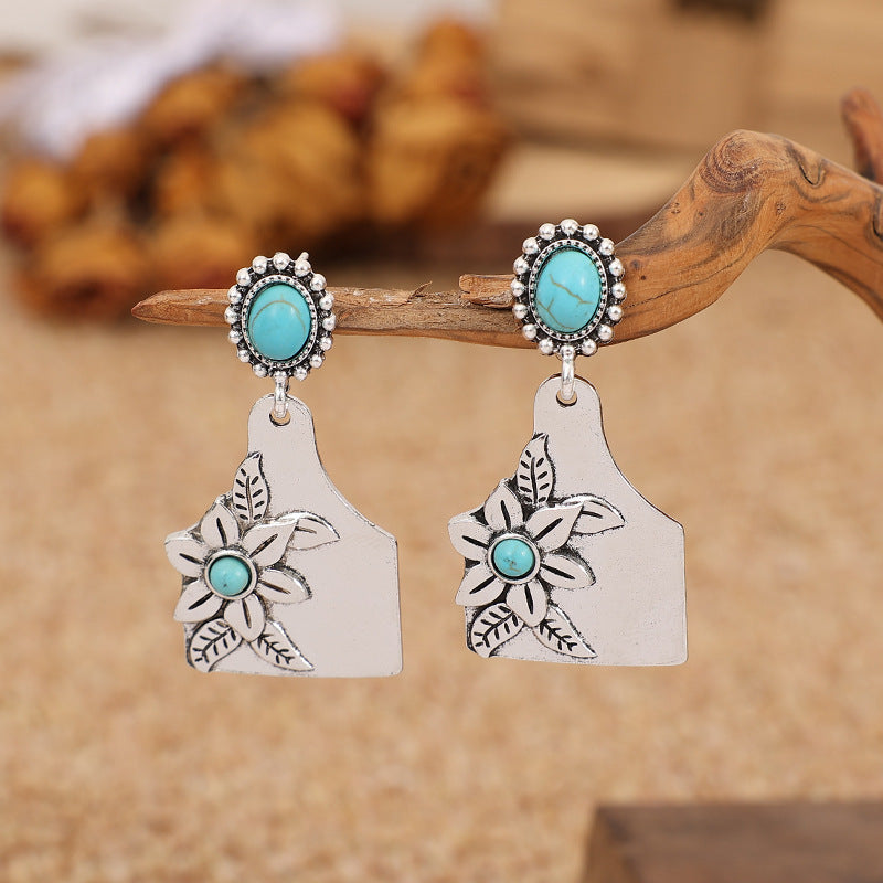Charming Earring for Any Occasion