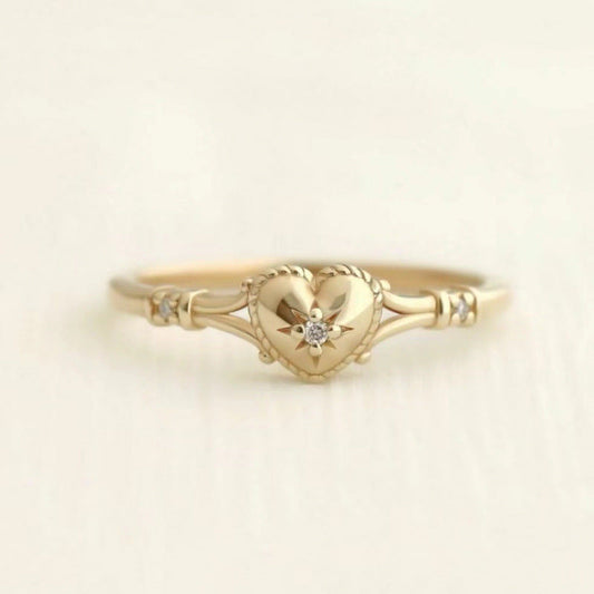 Charming Gold Ring for Any Occasion