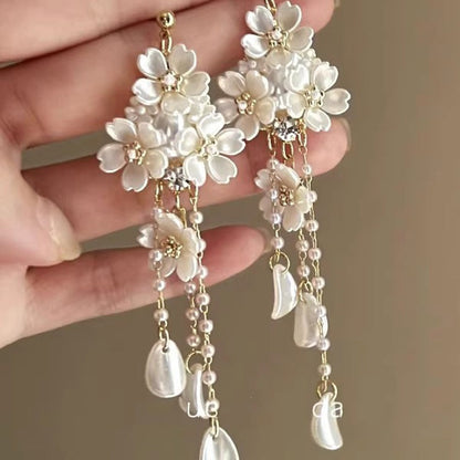 Stunning Pearl Earring for Daily Wear
