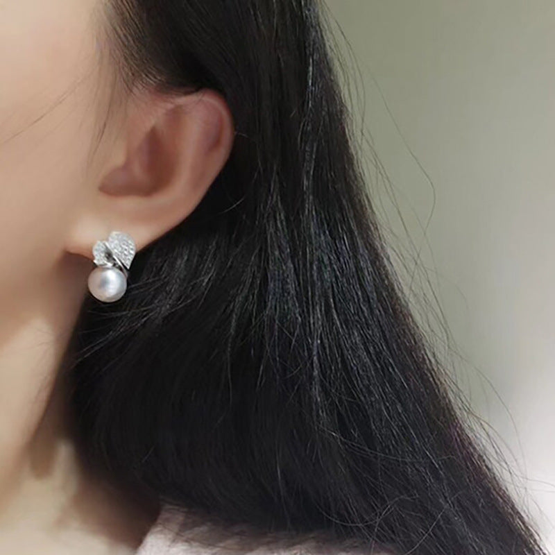 Romantic Pearl Earring for Special Moments