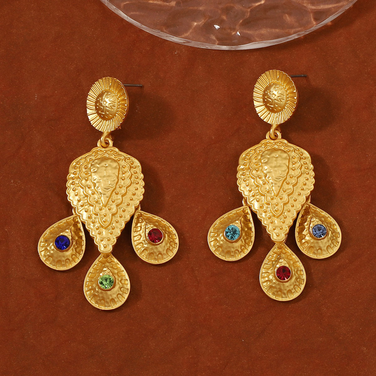 Charming Earring for Any Occasion