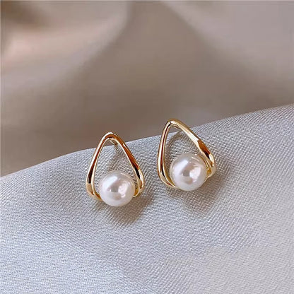 Romantic Pearl Earring for Special Moments
