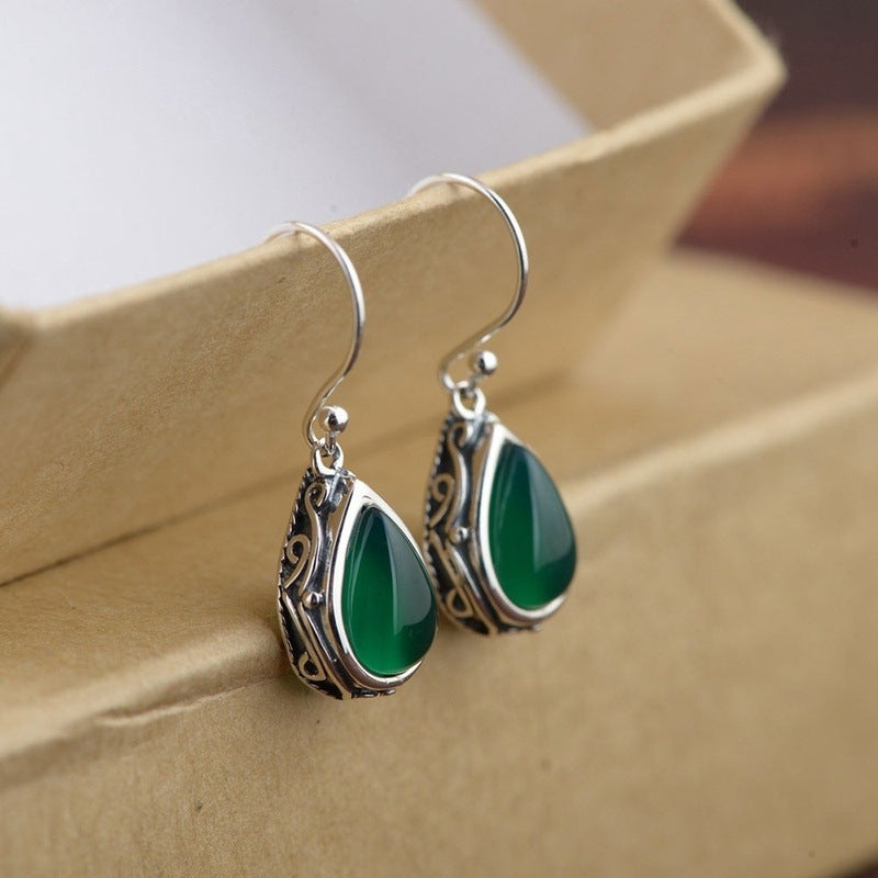 Charming Silver Earring for Any Occasion