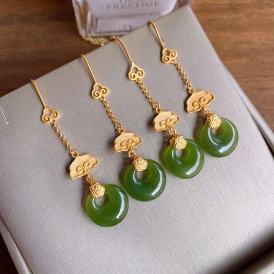 Elegant Silver Earring for Every Occasion