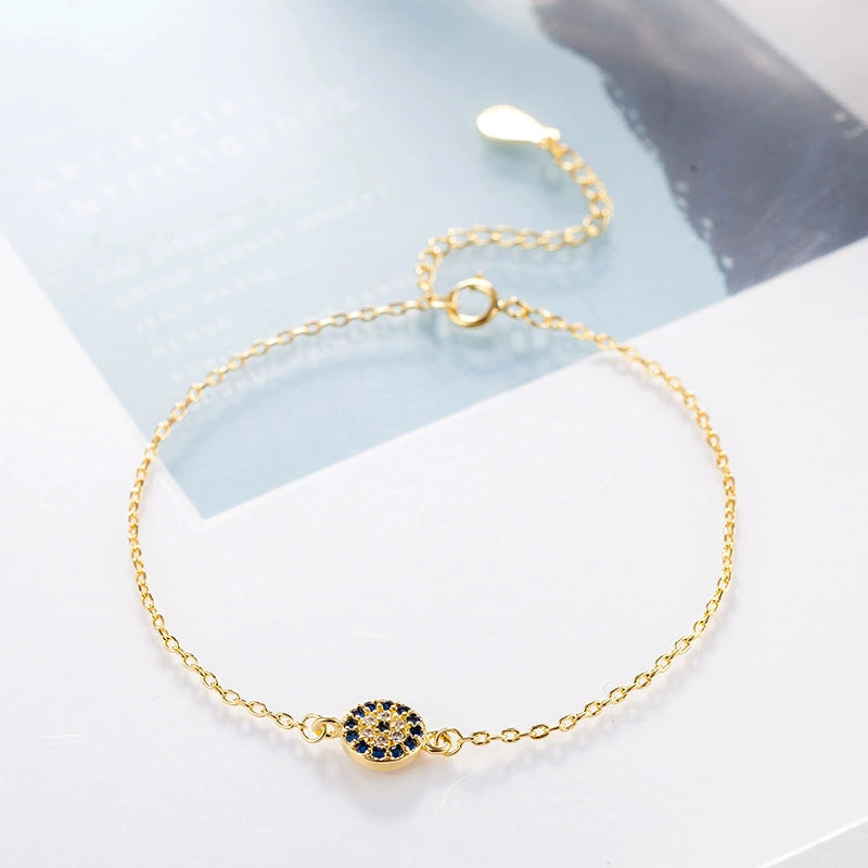 Charming Gold Bracelet for Any Occasion
