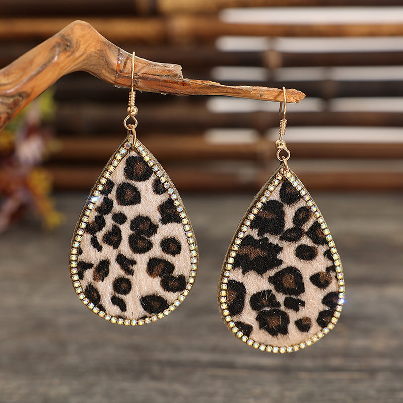 Charming Earring for Any Occasion
