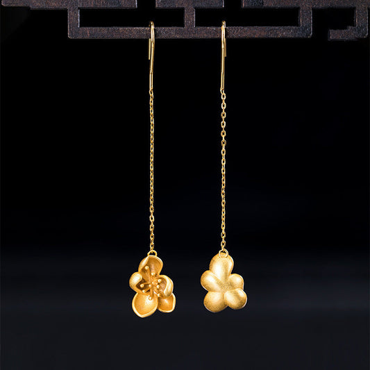 Beautiful Silver Earring with Unique Style