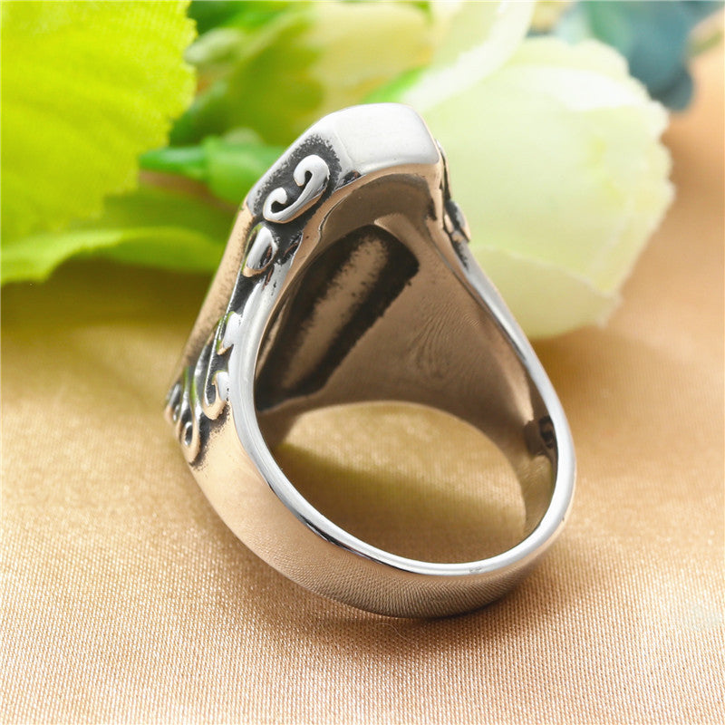 Classic Ring with Timeless Appeal