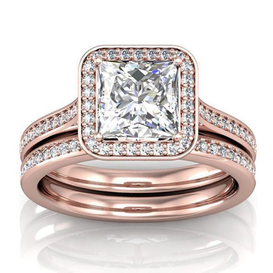 Classic Gold Ring with Timeless Appeal